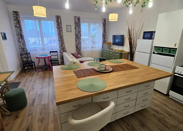 Anna Vendeghaz Apartament Oroszlány
